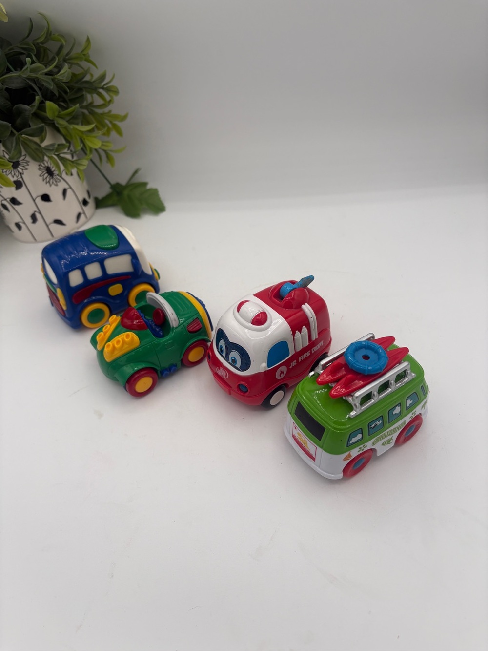 Colorful Kids Toy Vehicles Set - Red, Green, Blue - Picture 2 of 2